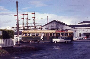 Lydiard St North - trams 42
