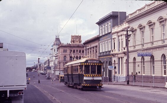 Lydiard St North - tram 38