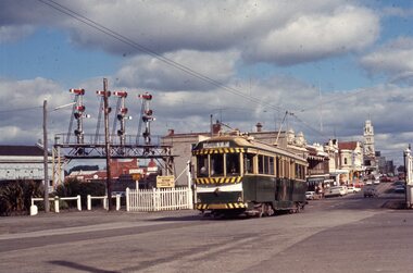 Tram 40 at Level crossing