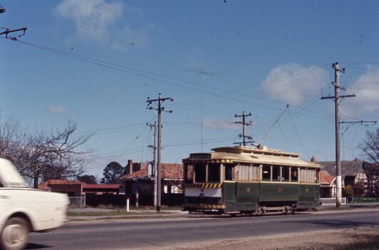 Tram 32, inbound in Sturt St West to Mt Pleasant