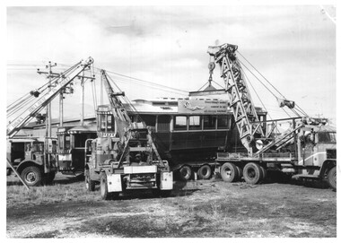 Tram 30 being loaded for Kaniva