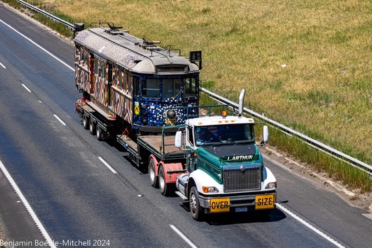 Lin Onus tram 829 being transported to Ballarat