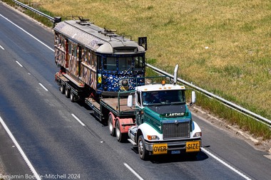 Lin Onus tram 829 being transported to Ballarat