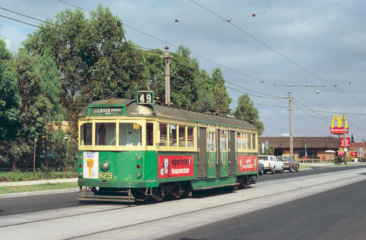 Tram 829 Keilor Road to Niddrie.