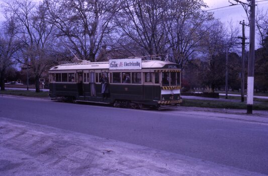 tram 42 Sturt St West