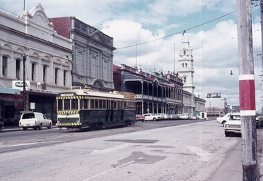 Tram 34 in Lydiard St North