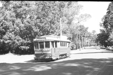 Photograph - SECV Ballarat - operations - set of 9, George Stevens, 25/1/1970