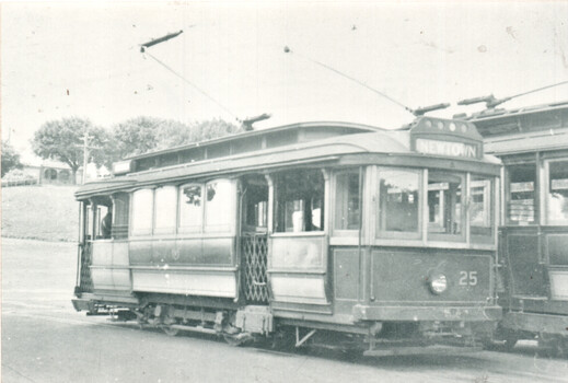 SECV Geelong tram 25 at Beach