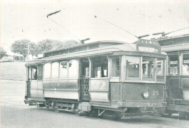 SECV Geelong tram 25 at Beach