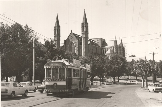SECV Bendigo tram 5 High St.