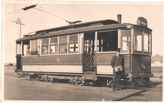 Geelong tram and crew at North