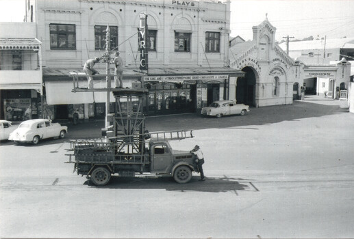 SECV Bendigo overhead truck - Charing Cross
