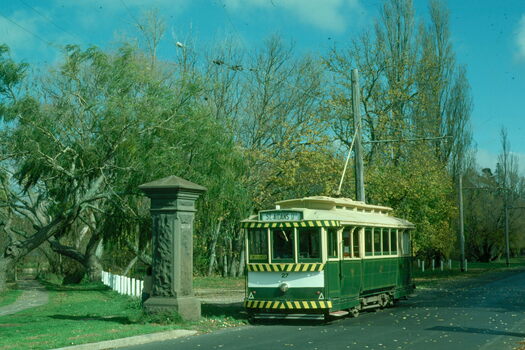 BTPS - tram operationos - tram 27 autumn - 1
