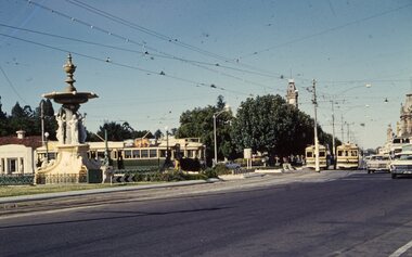 Photograph - Bendigo Trams, Four trams meet at Charing Cross, Bendigo: 10/01/1971