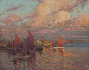 Seaside landscape with sailing boats on water painted with large brushstrokes in orange and blue colours in foreground. There is a lighthouse in middle of the painting. Sailing boats are in distance on blue water. Large clouds in sky painted in cream, orange and purple colours.