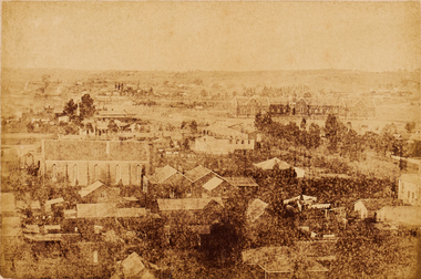 Elevated view of Bendigo towship