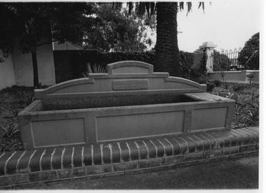 Photograph - Trough, Simon Fox, 1/12/1994