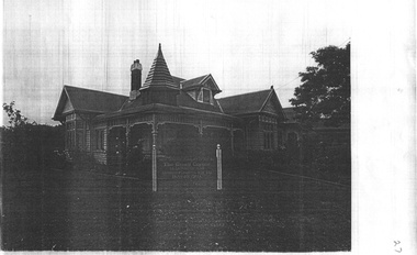 Photograph - Weatherboard Federation house
