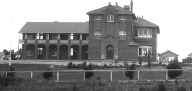 Photograph - Schools - Mont Albert Central School