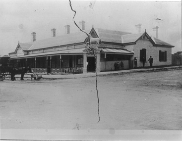 Photograph - White Horse Hotel
