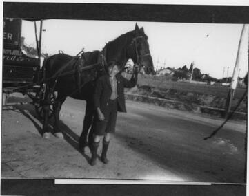 Photograph - Bert Cunnington, Atkinson, Emma, 1927