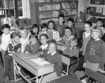 Photograph - Box Hill Primary School - Grade 3, 1987