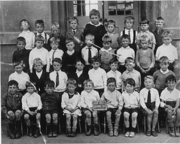 Photograph - Box Hill Primary School, Howard Joyce