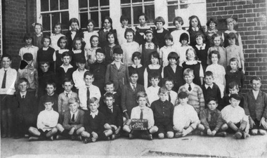 Photograph - Mont Albert Primary School - Grade 4A, 1928