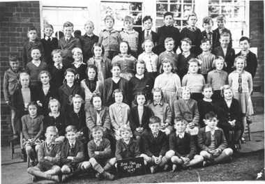 Photograph - Box Hill Primary School - Grade 3A, 1947