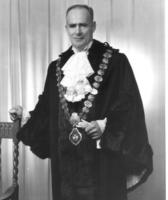 Photograph - Mayor Box Hill Leslie R McCredden, Stuart Tompkins