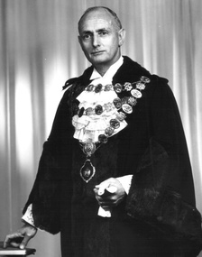 Photograph - Mayor Box Hill Stanley G Dewar