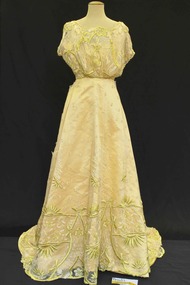 Clothing - Dress, Evening dress, c. 1909