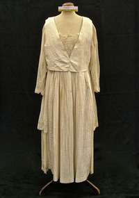 Dress, Wedding dress, 1921