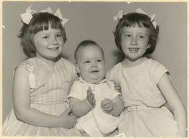 Photograph of three children professional photograph
