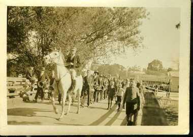 Photograph, HARRINGTONS, 1939