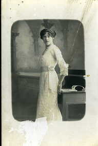Photograph, RICHARDS & CO. ART STUDIO