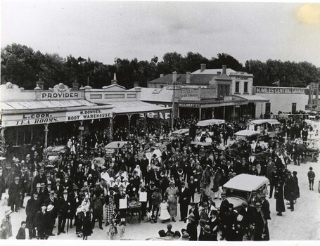 Image taken looking East along Fraser Street, Clunes