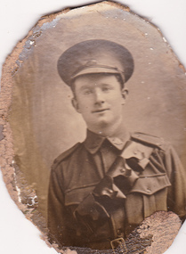 Studio portrait of soldier in Australian Infantry Forces uniform.