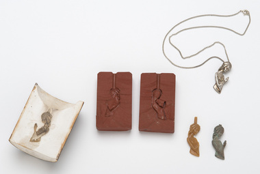 Mixed Media, Kearins, Terry, Display of technique of lost wax casting in Silver, Undated