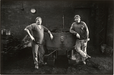 Photograph, Matthew SLEETH, Cox and Rizzetti Foundry, Melbourne, 1994