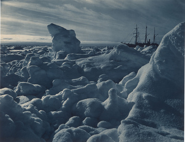 Photograph, Frank HURLEY, Imprisoned in ice, Jan. 1915, 1915