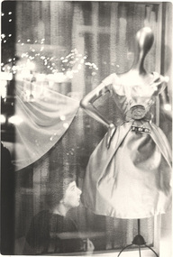 Photograph, Mark STRIZIC, Collins Street boutique, 1959 (printed 1999)