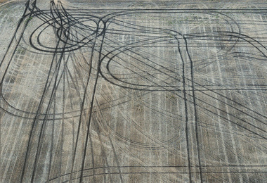 Photograph, Melissa POWELL, Tracks, 2009