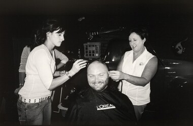 Photograph, John IMMIG, Head Shave - Leon Compton, ABC Radio, Horsham, 2003