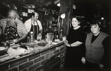 Photograph, John IMMIG, Mackley family, Olde Horsham Restaurant, 2003