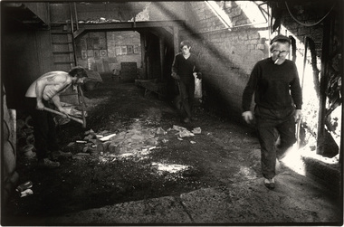 Photograph, Matthew SLEETH, Cox and Rizzetti Foundry, Melbourne, 1994
