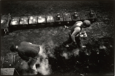 Photograph, Matthew SLEETH, Cox and Rizzetti Foundry, Melbourne, 1994