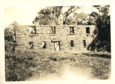 Photograph (Item), "Ruins Of Ellis Flour Mill C1934 ""Coliban""", Malmsbury c1934