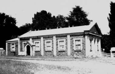Photograph (Item), B/W Malmsbury Town Hall, Malmsbury c1934