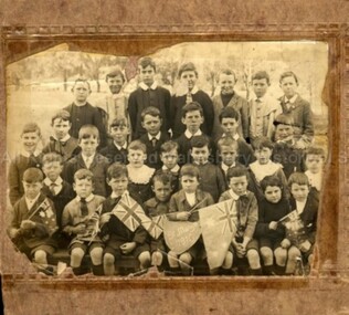 Photograph (Item), B/W Class Photo St Mary'S Roman Catholic School, Malmsbury 1916